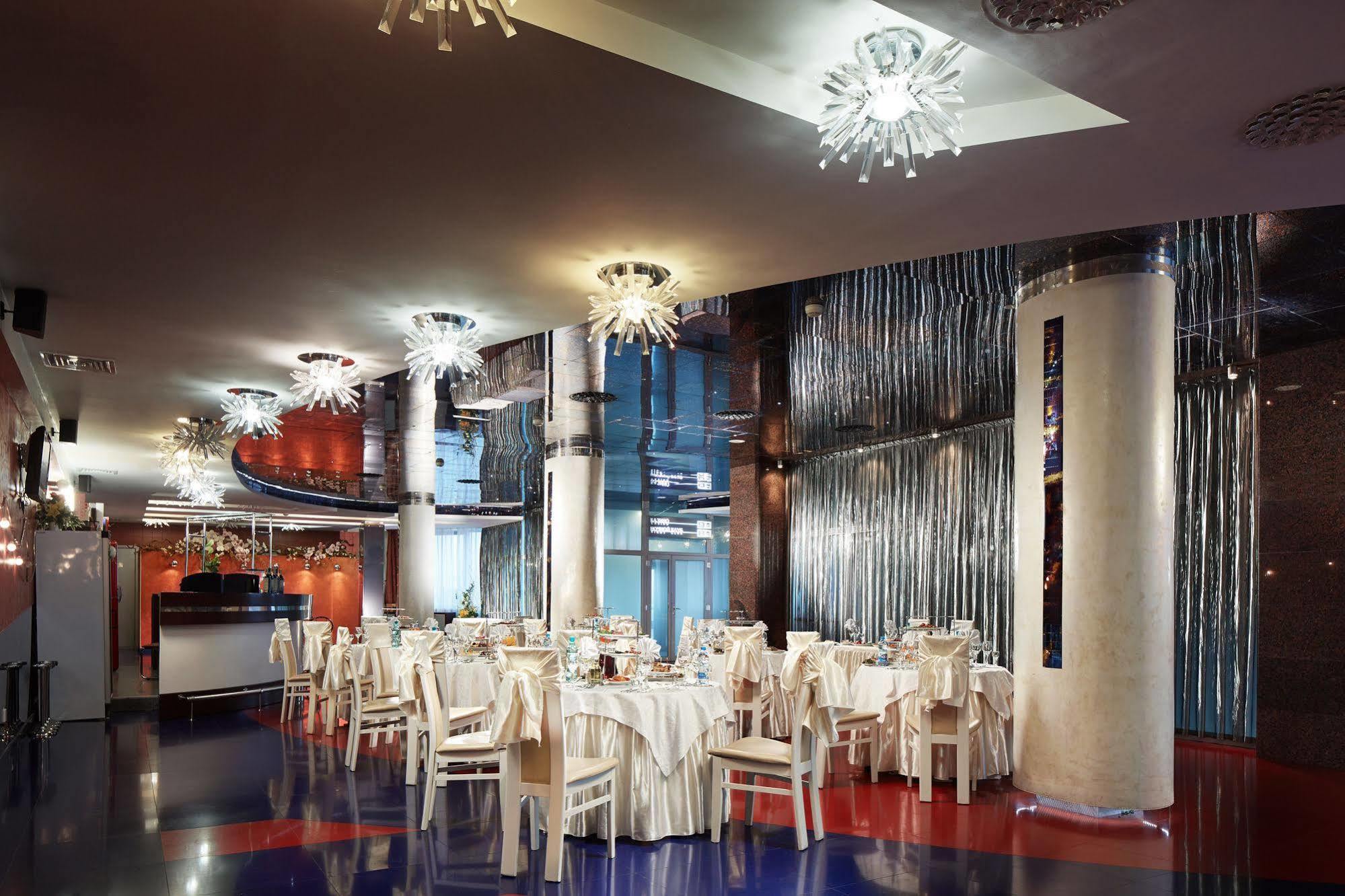 Victoria Hotel & Business Centre Minsk Exterior foto